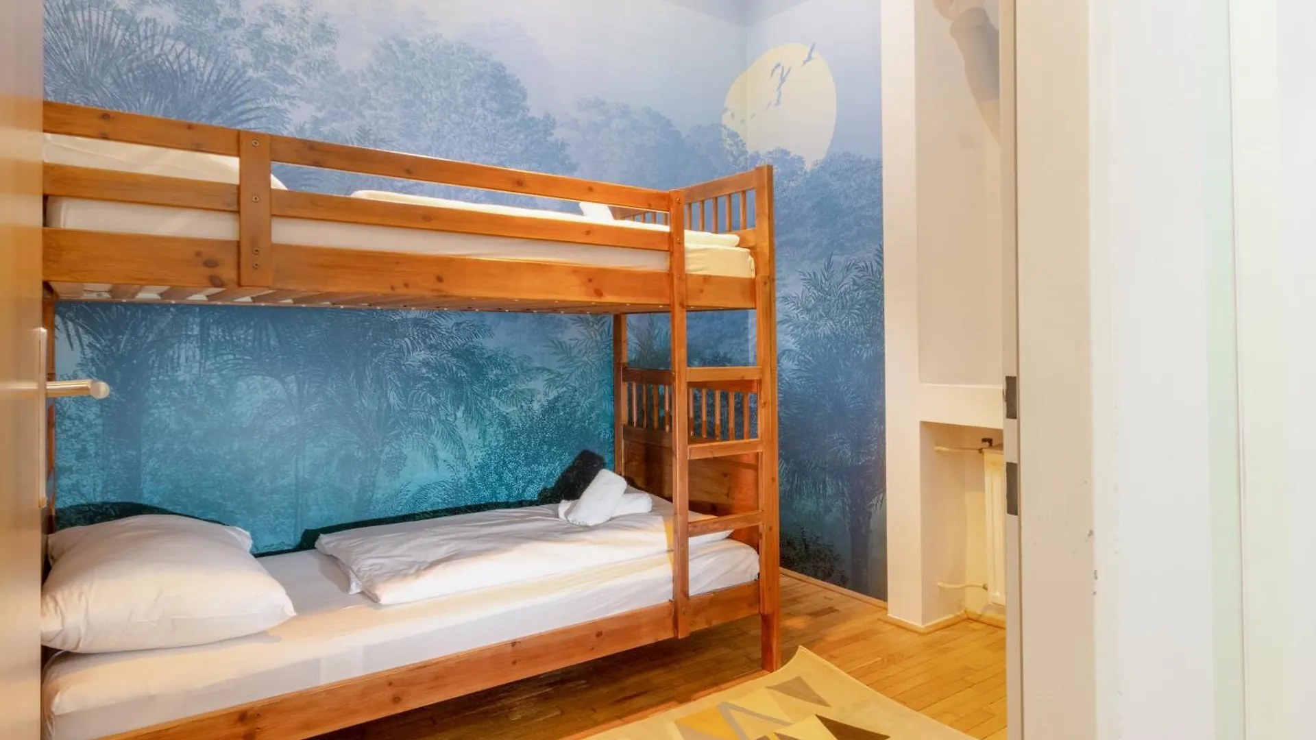 Citycenter - Netflix - Ac - Happystay Viena Austria
